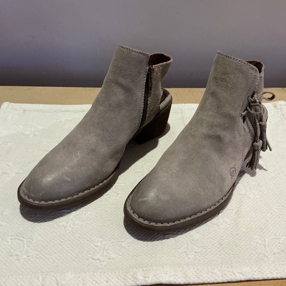 LNWOT Born Nubuck Leather Boots Size 7.5
